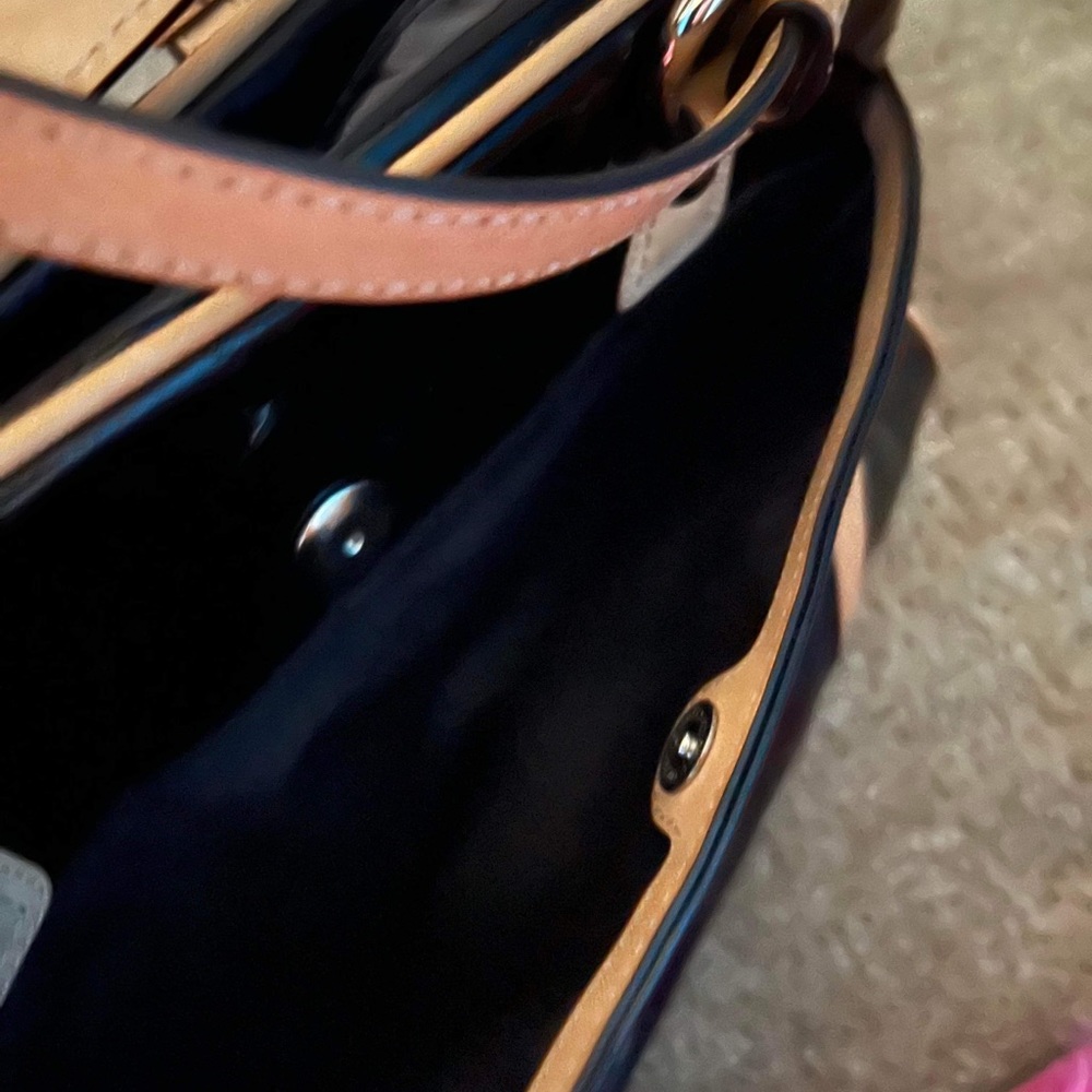 Coach handbag - Picture 9 of 11